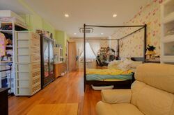 Inggu 6 (D27), Terrace #453420961